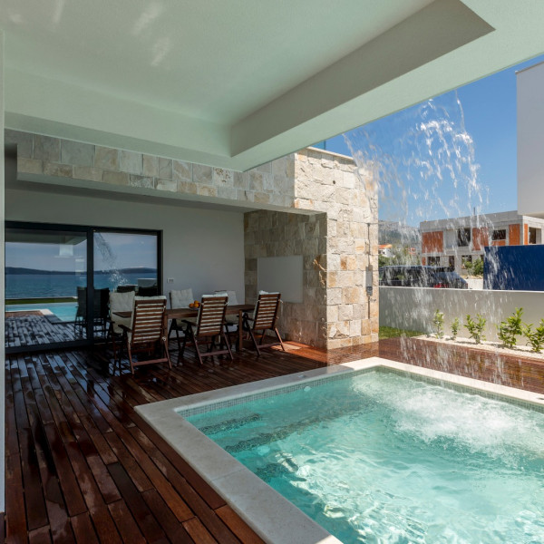 Villa Sea Star, Villa Sea Star with an infinity pool by the sea, in Ka&scaron;tel Kambelovac - Split, Croatia Ka&scaron;tel Kambelovac