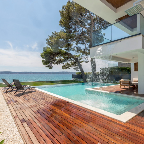 Villa Sea Star, Villa Sea Star with an infinity pool by the sea, in Ka&scaron;tel Kambelovac - Split, Croatia Ka&scaron;tel Kambelovac