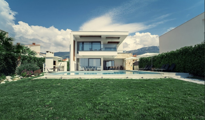 Mai am Meer – Ihre perfekte Auszeit beginnt hier, Villa Sea Star mit Infinity-Pool direkt am Meer, in Kaštel Kambelovac - Split, Kroatien Kaštel Kambelovac