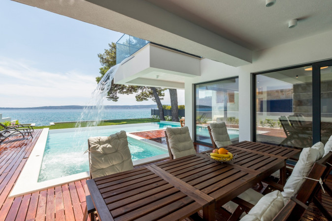 Villa Sea Star with an infinity pool by the sea, in Ka&scaron;tel Kambelovac - Split, Croatia Ka&scaron;tel Kambelovac