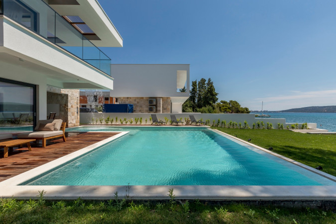 Villa Sea Star with an infinity pool by the sea, in Ka&scaron;tel Kambelovac - Split, Croatia Ka&scaron;tel Kambelovac