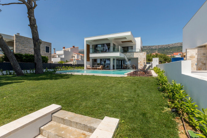 Villa Sea Star with an infinity pool by the sea, in Ka&scaron;tel Kambelovac - Split, Croatia Ka&scaron;tel Kambelovac