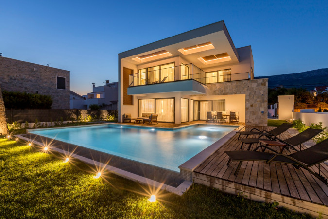 Villa Sea Star with an infinity pool by the sea, in Ka&scaron;tel Kambelovac - Split, Croatia Ka&scaron;tel Kambelovac